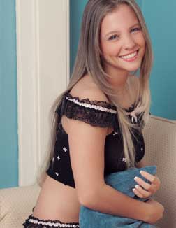 lavnya 22 year female call girls in Ghaziabad