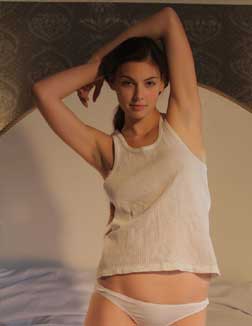 ravina 22 year female call girls in Ghaziabad